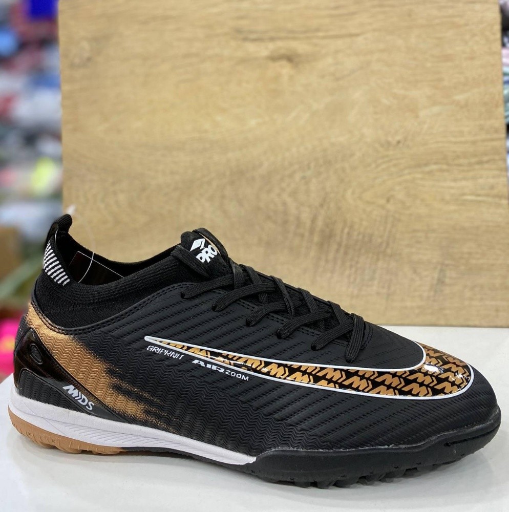 PRO soulier tout terrain NIKE - 9
