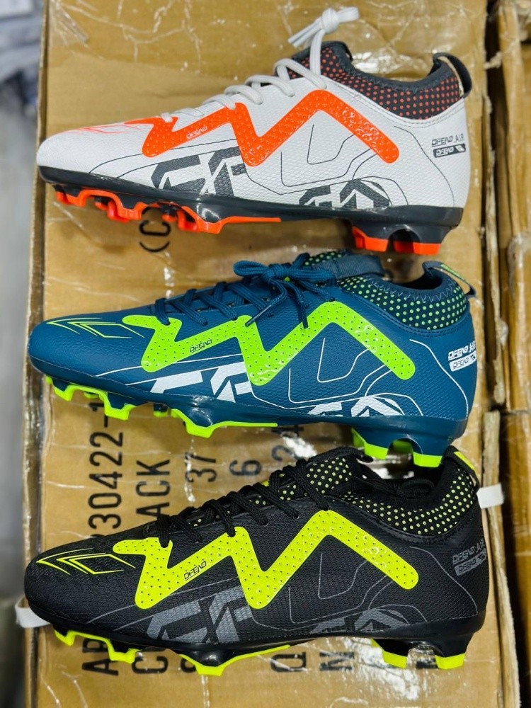 Professional crampon shoe - 4