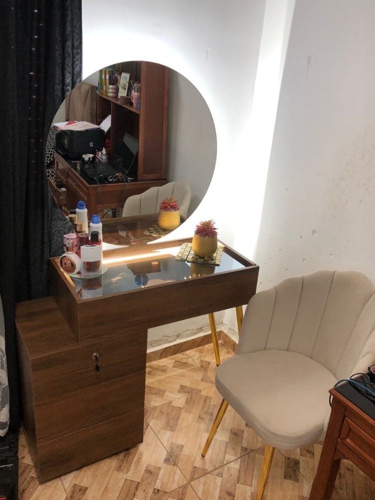 coiffeuse moderne avec LED - 4