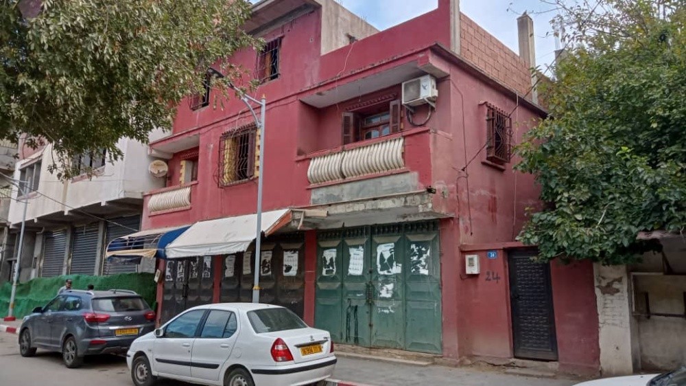 قطعة ارض+فيلا - 1