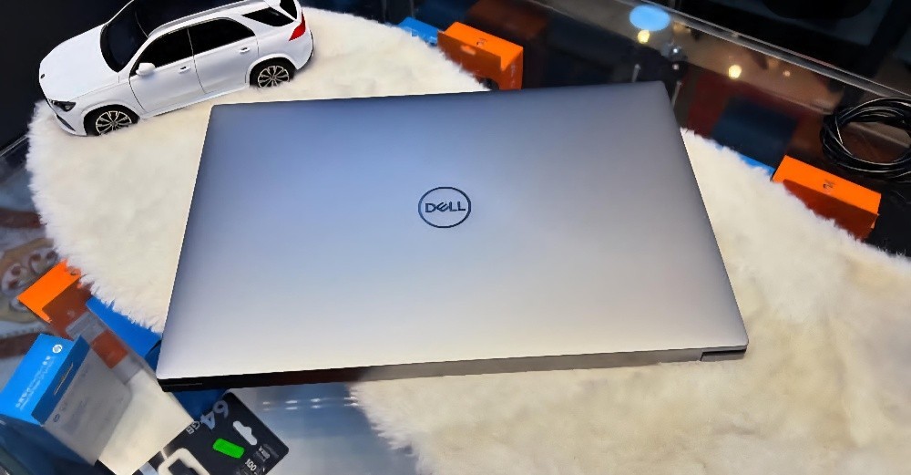Pc portable dell precision - 8