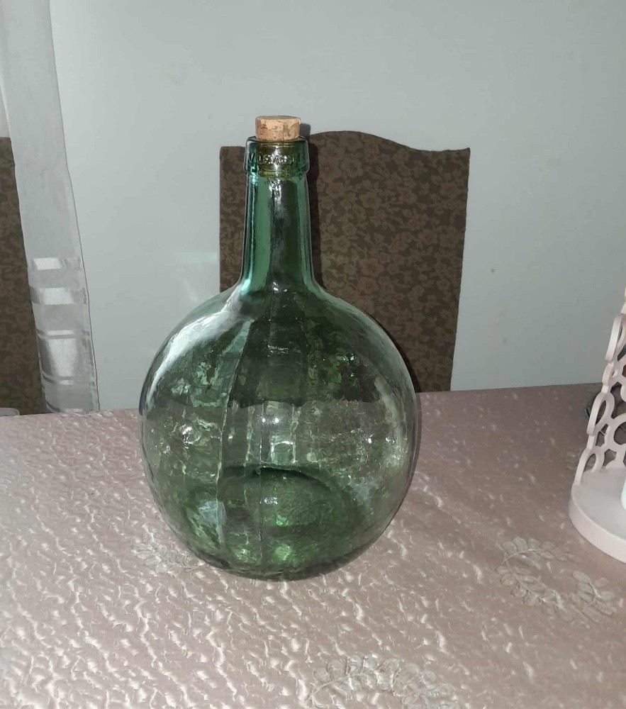 une carafe (dame jean) a vendre - 1