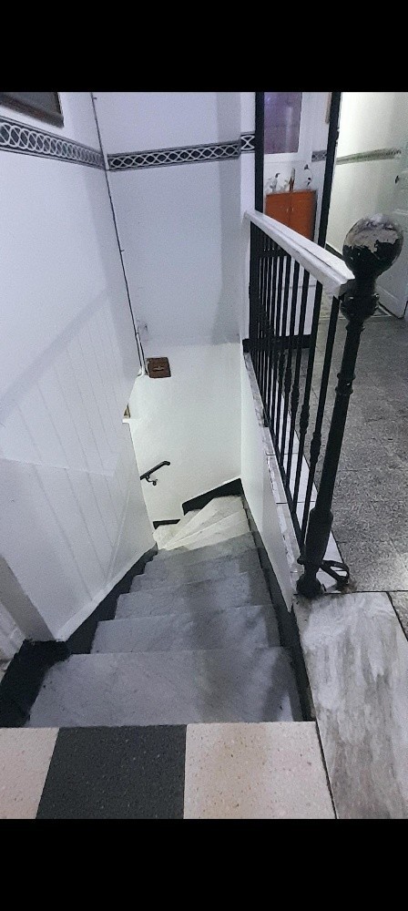 منزل للبيع في منطقة تجارية - 4