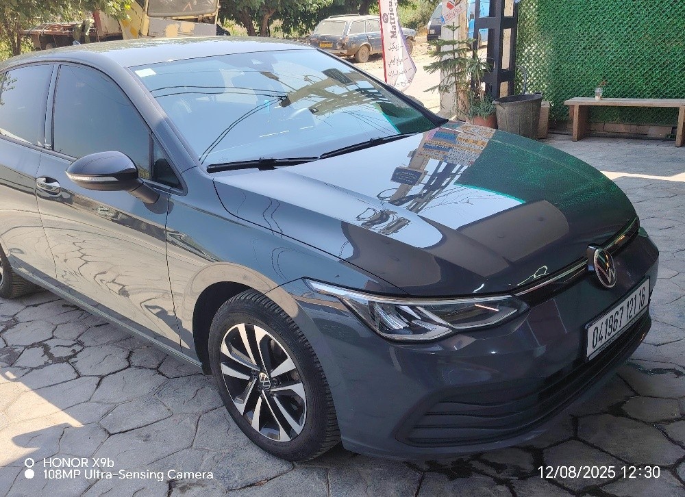 Golf 8 - 3