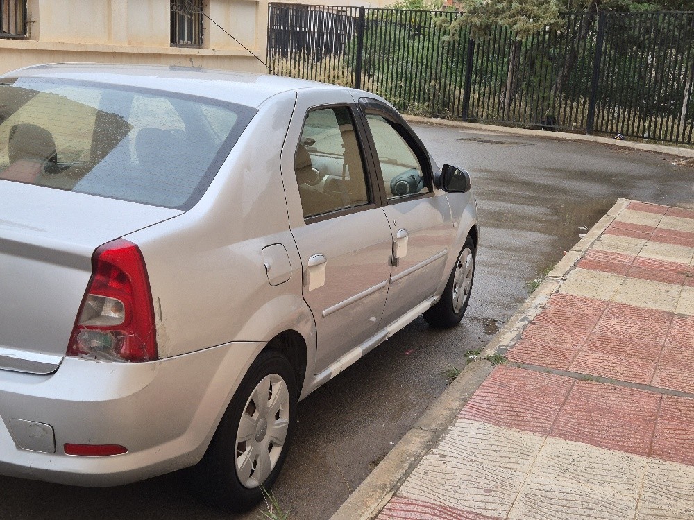 dacia logan - 11