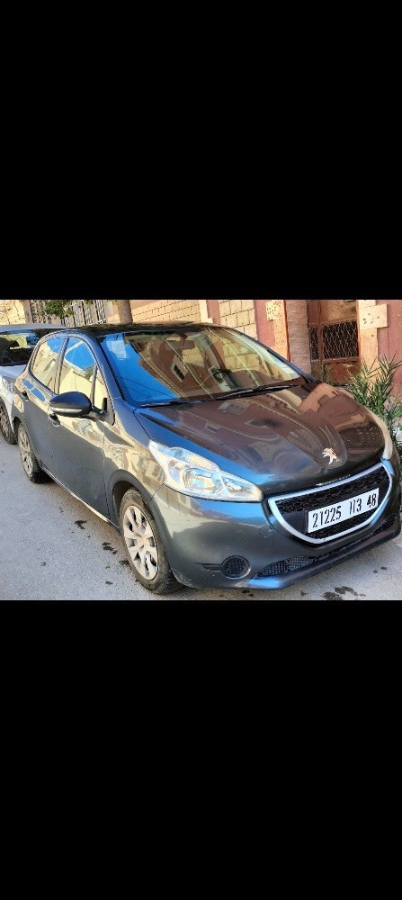 Peugeot 208 2013 - 1