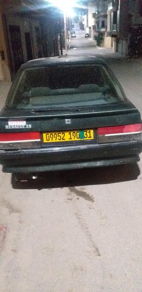 Renault - 6