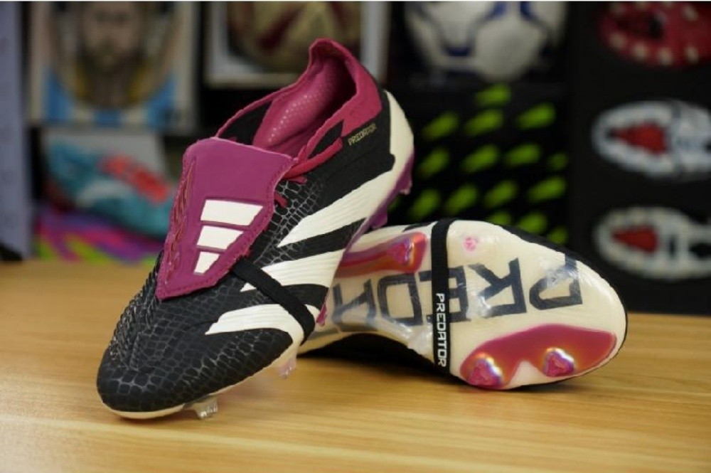 soulier Adidas predator - 1
