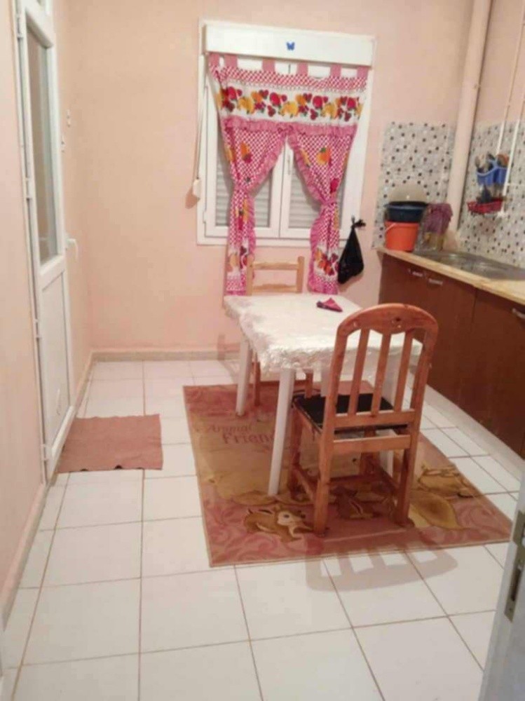 joli F quatre à vendre. - 1