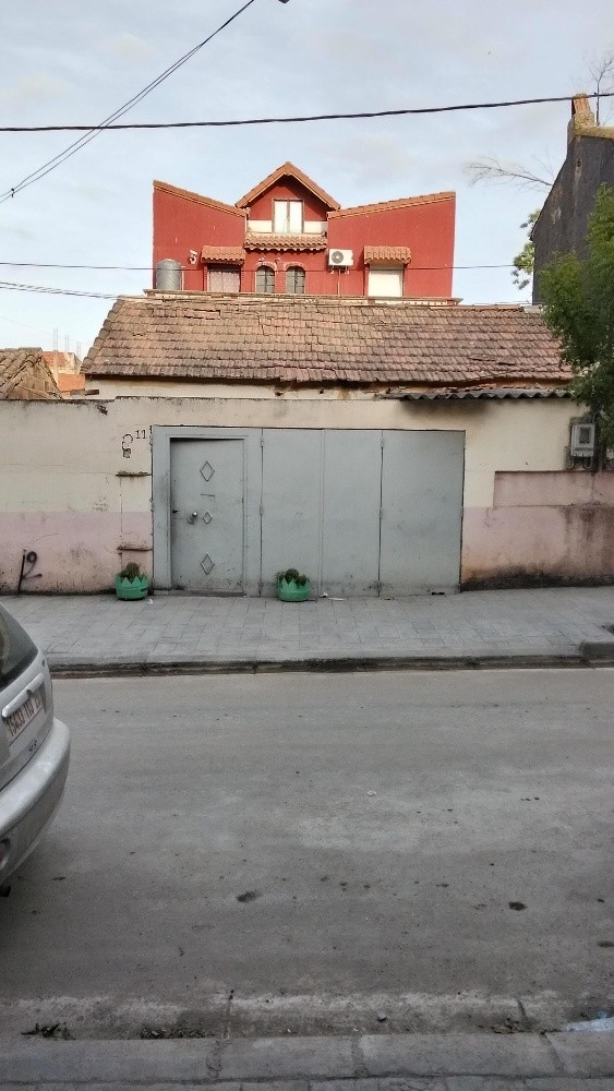 فيلا سكنية للبيع - 1