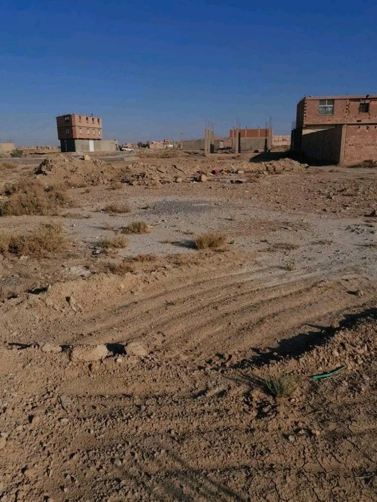 قطعة ارض للبيع - 1