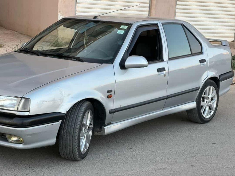 سيارة رينو للبيع  - 1