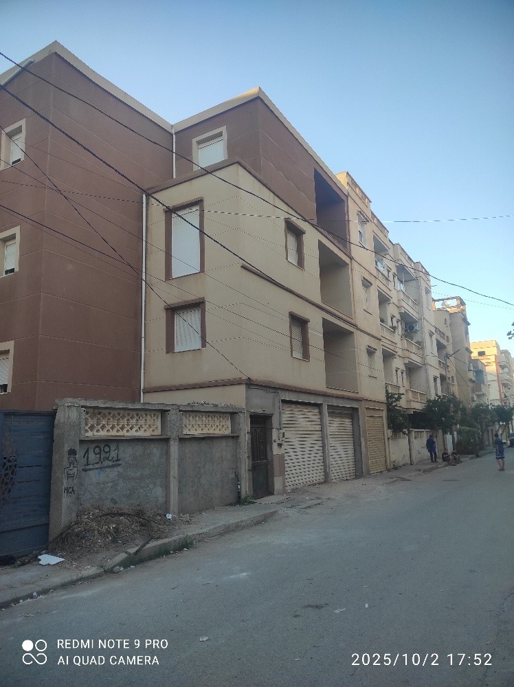 bourdjelbahri vend une villa - 1