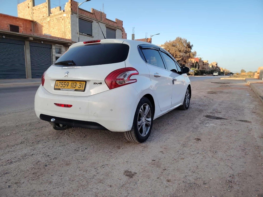 بيجو 208 - 4
