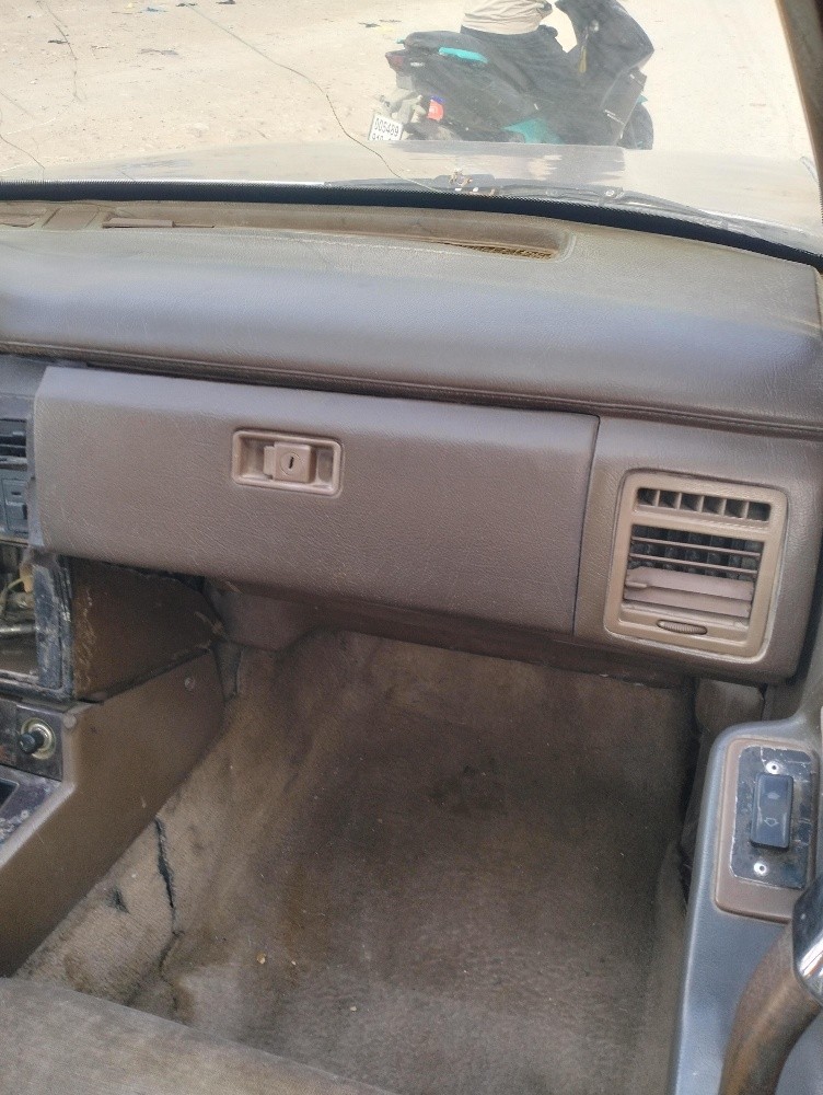 مازدة  929 ليمتد عام 1990 - 10