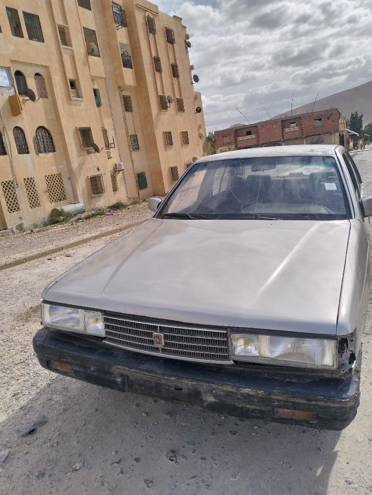 مازدة  929 ليمتد عام 1990 - 14