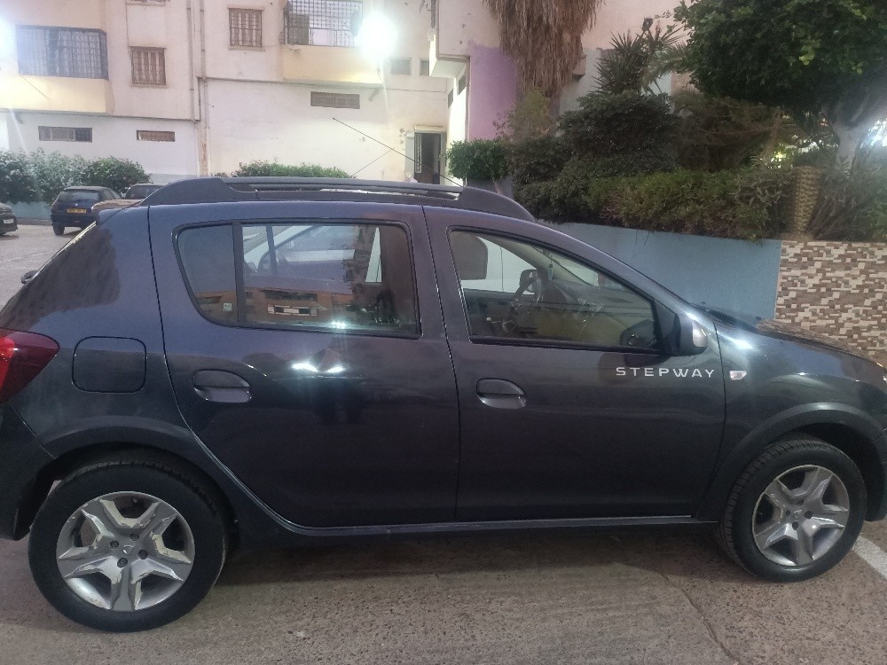 Stepway  - 3