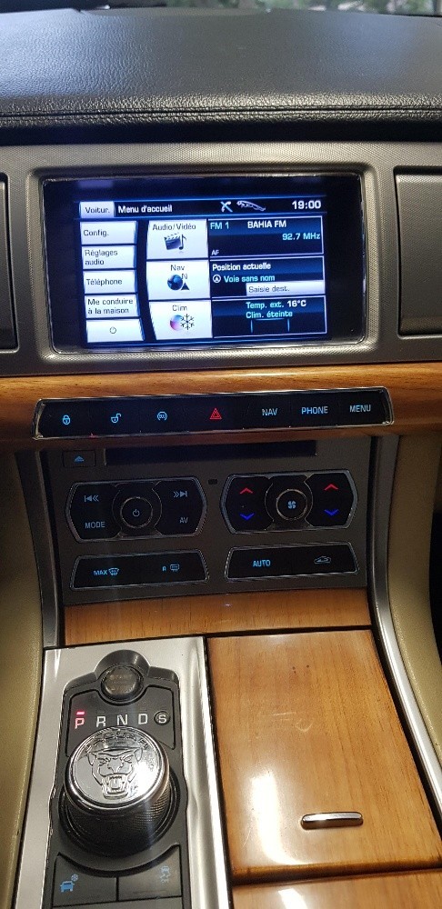 jaguar xf - 11