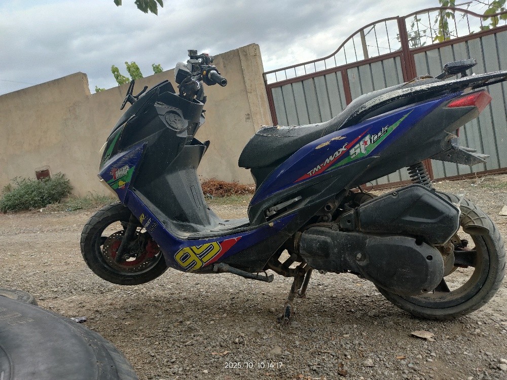 Moto  - 2