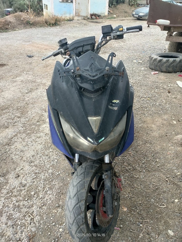 Moto  - 3
