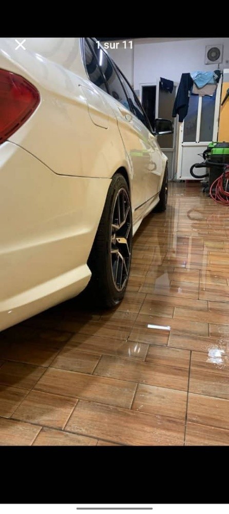 Mercedes Benz C - 8