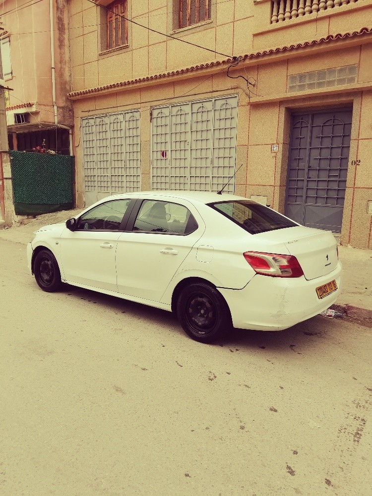 بيع سيارة بيجو 301 - 4