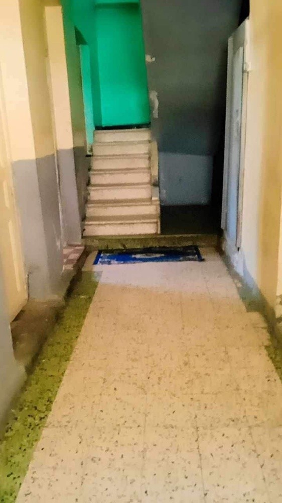 منزل في حي شعبي - 1