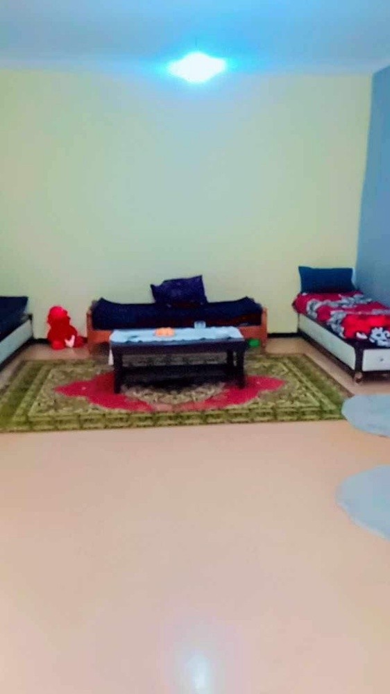 منزل في حي شعبي - 2