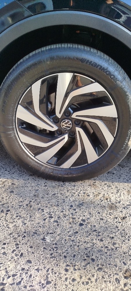 TIGUAN L - 10