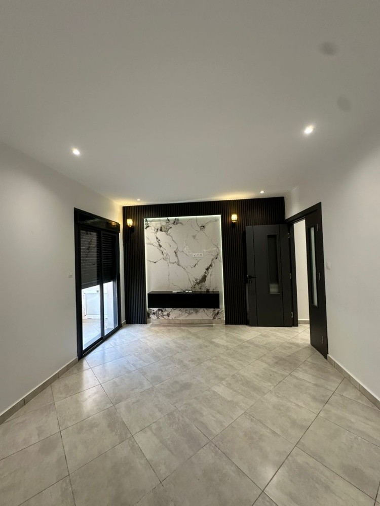 Appartement a vendre oran - 1