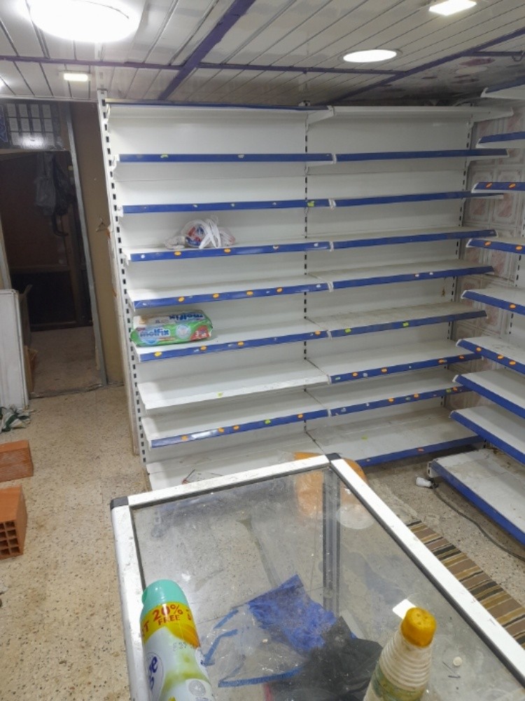 رفوف متجر للبيع لاتصال0542433958 - 5