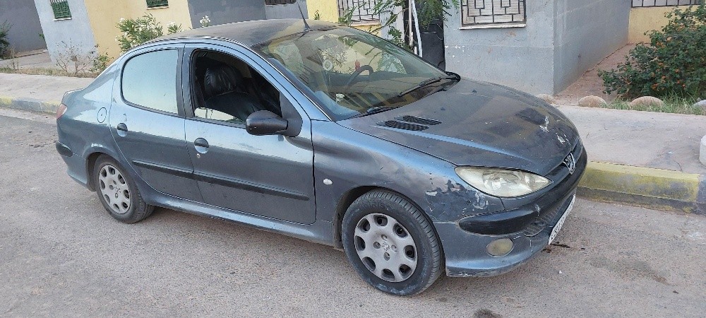 بيع سيارة بيجو 206 - 3