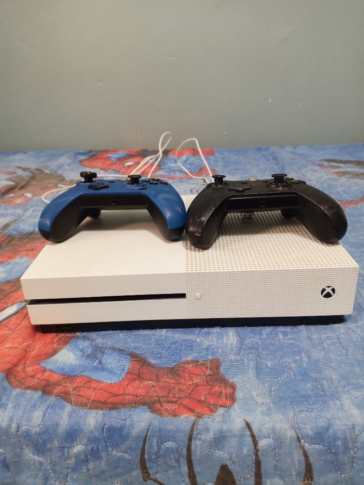 Xbox one s - 1