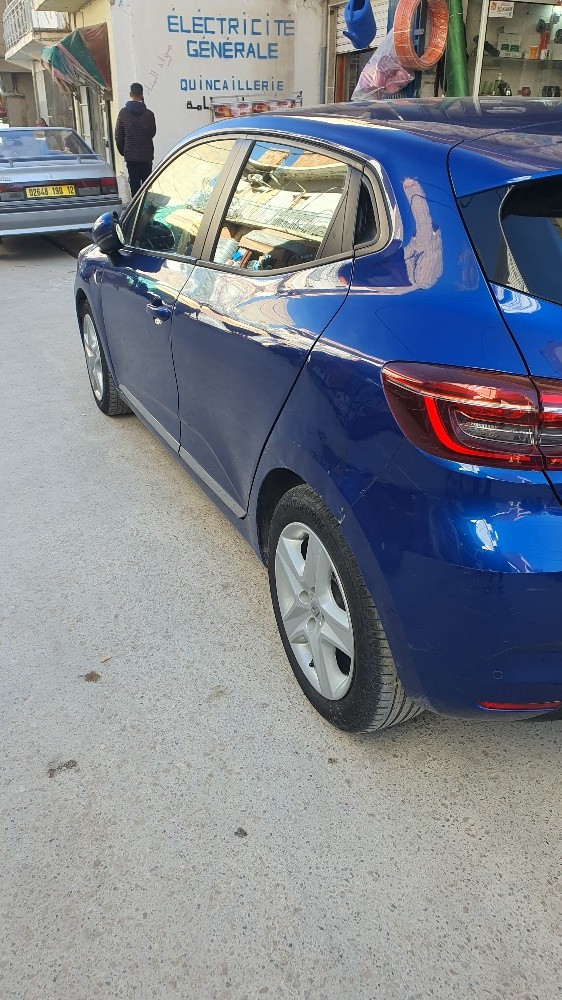 clio 4 - 3