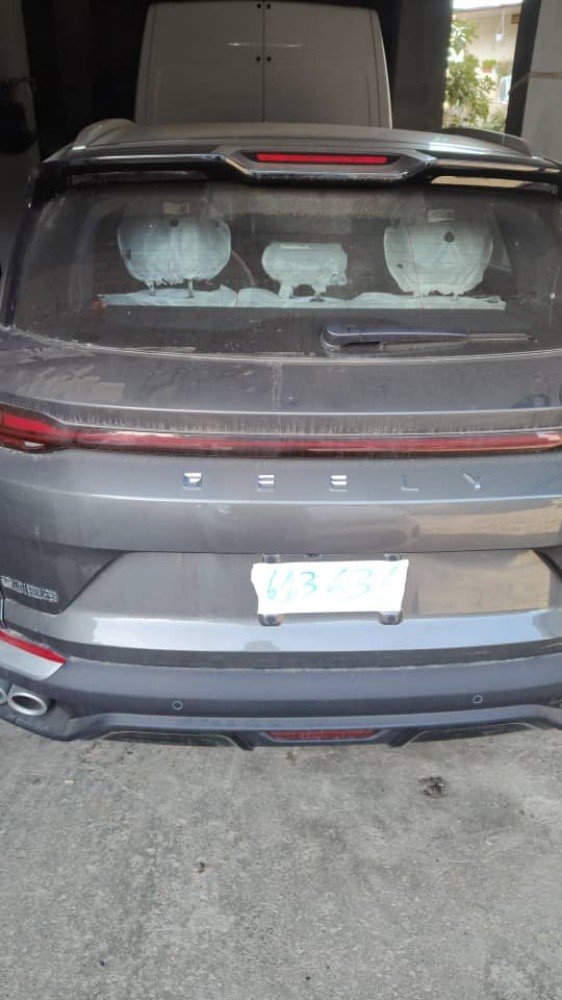 geely coolray - 9