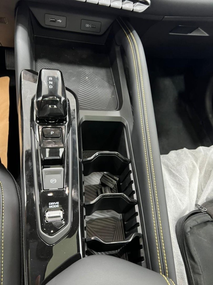 geely coolray - 5