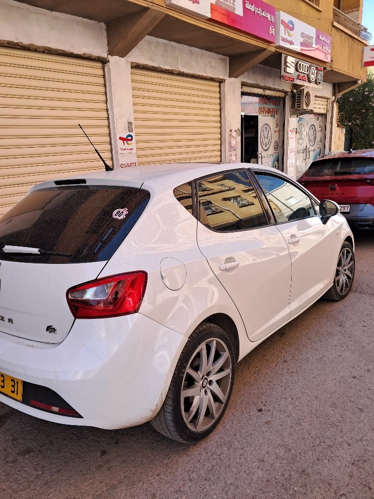 سيارة سيات ايبيزا  - 1