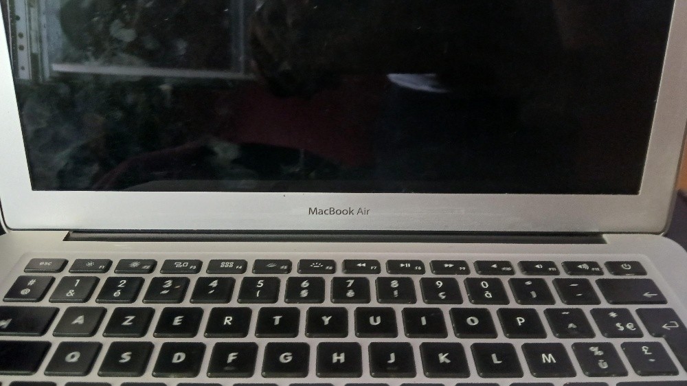 macbook air - 1