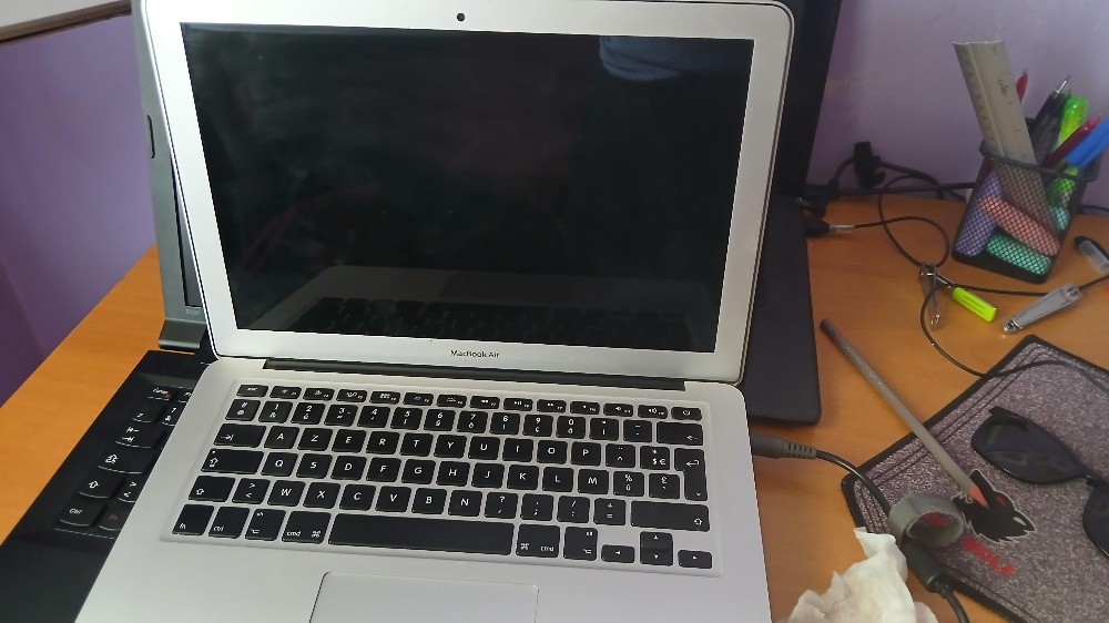 macbook air - 4