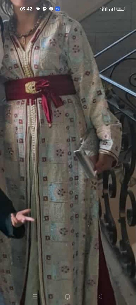 caftan en brocarad porté une fois - 1