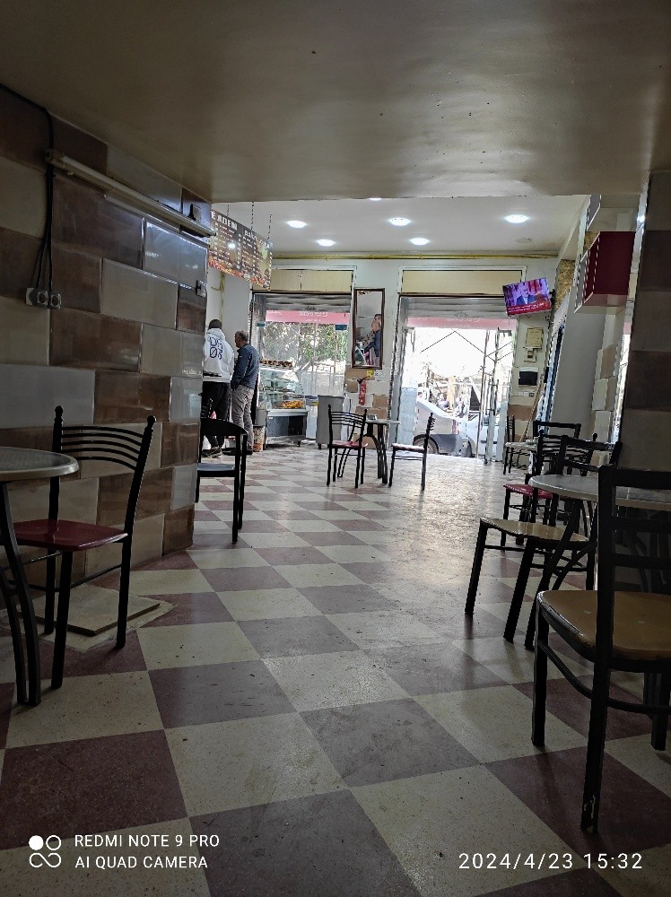 Hussein dey vend un local - 2