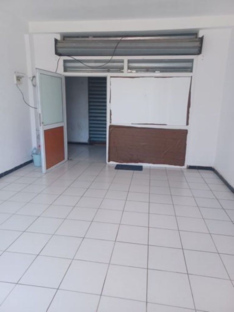 Local a vendre  - 5