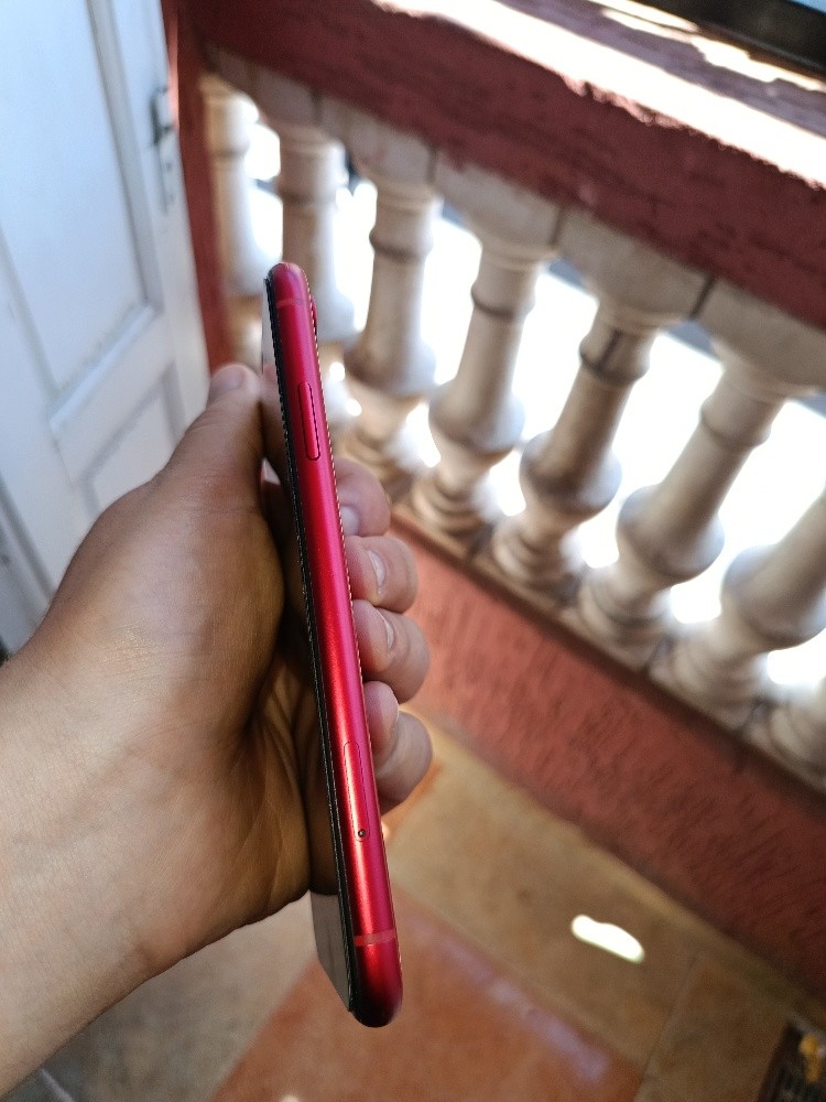 iphone xr - 3