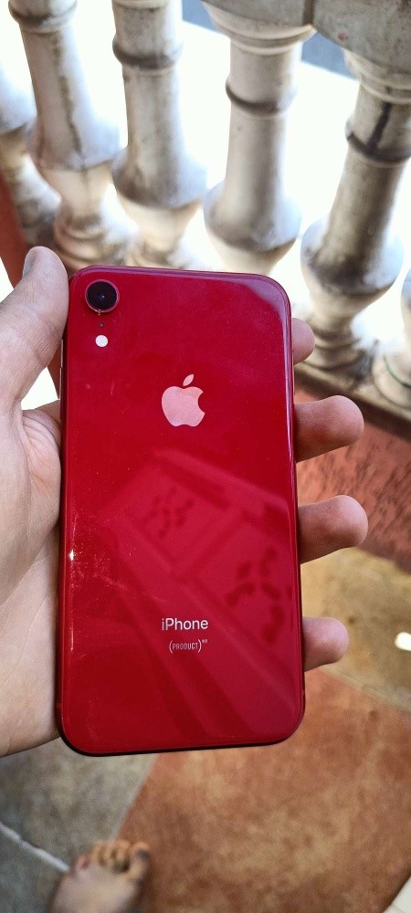 iphone xr - 6