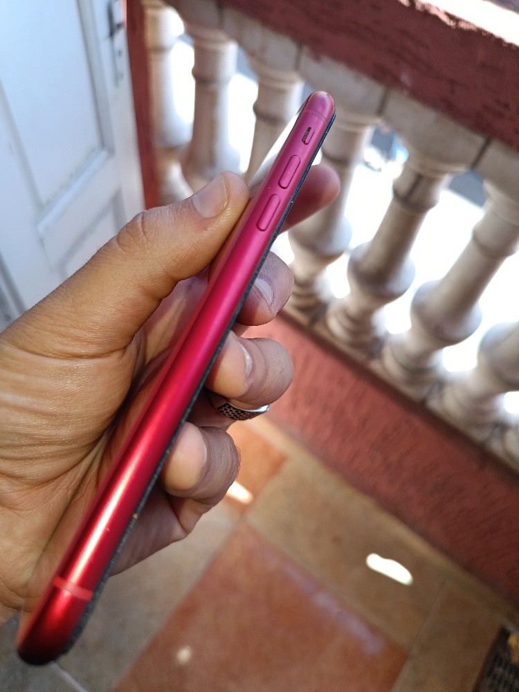 iphone xr - 5