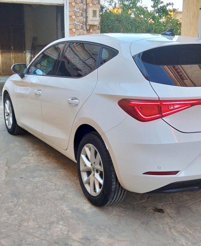 Seat Leon essence finision style - 3