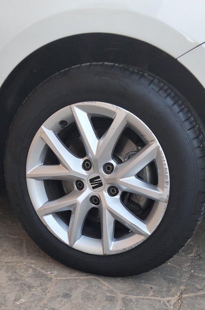 Seat Leon essence finision style - 13