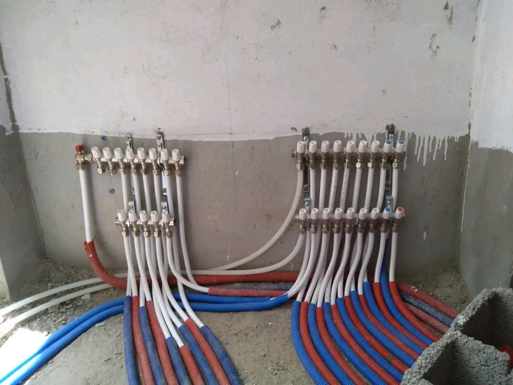 سباك  - 1