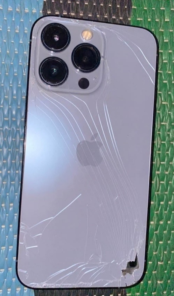 iPhone - 3