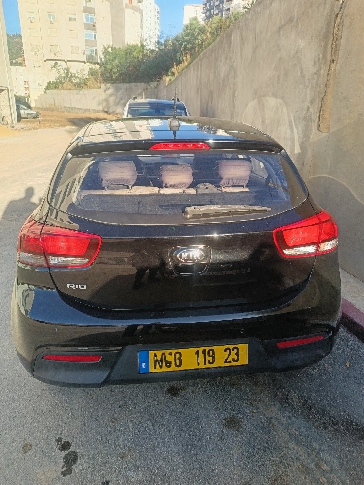 كيا ريو  - 2